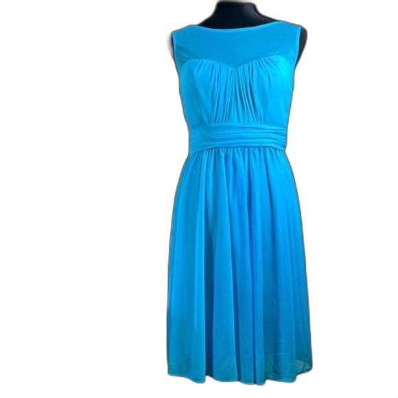 DAVID’S BRIDAL | Malibu Cocktail Dress with Mesh Top & Deep V Back Zip | Size 8 - Picture 1 of 9